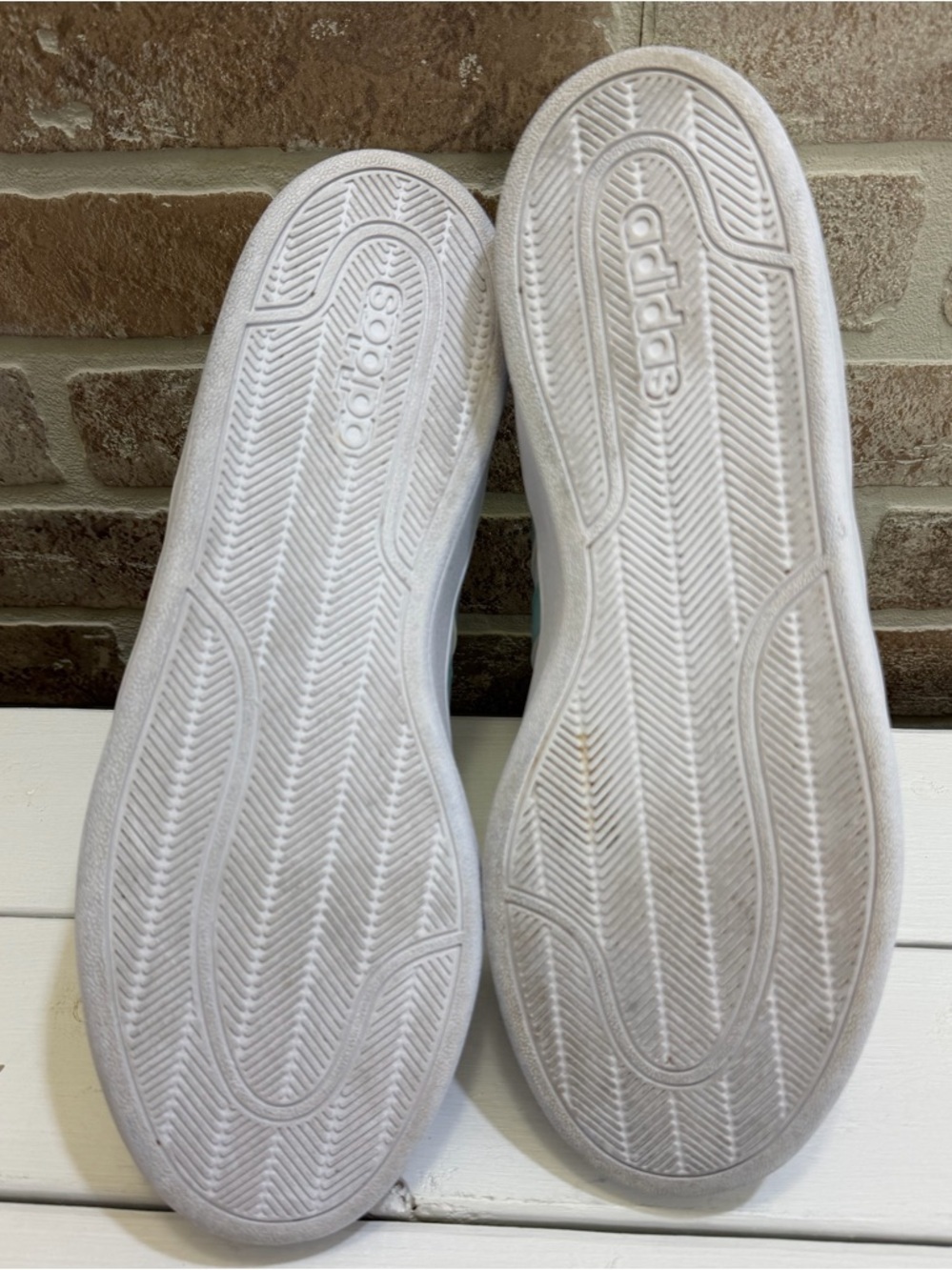 Adidas Cloudfoam White Mint Green Stripe Sneakers Women’s Size 10 Casual Shoes - Picture 9 of 12